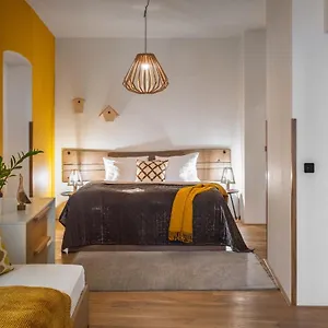  Appartement 4 Trees By Adrez